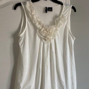 WOMENS BLOUSE, SIZE LARGE.